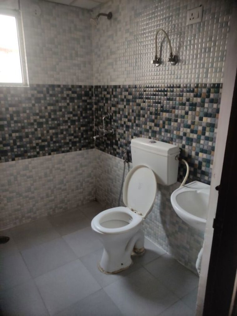 Bathroom, signature-global-andour-height 2 Bedroom 514 Sq.Ft. Apartment In Sector 71 Gurgaon 10777352