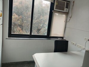  Office Space For Rent in Cst Area