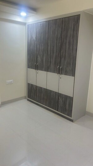Bathroom in 3 BHK Apartment at Balji Urban Park, Mansarovar – for Rent