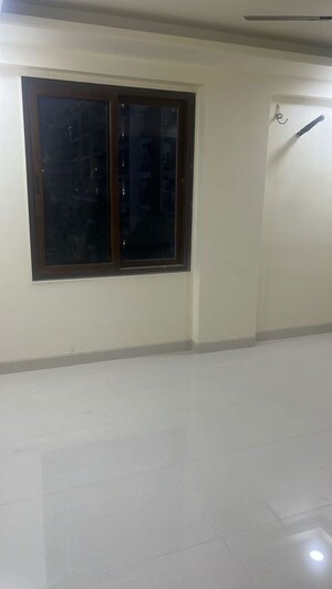 Room in 3 BHK Apartment at Balji Urban Park, Mansarovar – for Rent