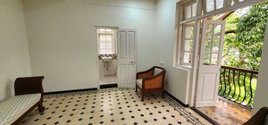 2 BHK Apartment For Rent in Apollo Bunder