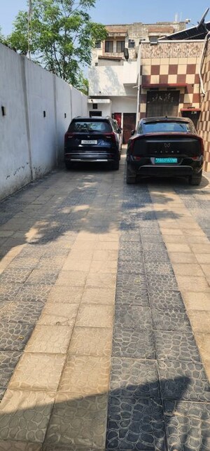 Parking in 4 BHK Independent House at New Rajesh Nagar – for Sale