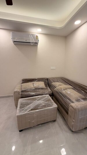 Furnished Amenities in 2 BHK Builder Floor at Sector 40 – for Rent