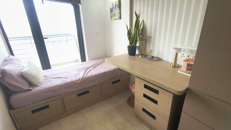 Bedroom, godrej-oasis 2 Bedroom 1616 Sq.Ft. Apartment In Sector 88a Gurgaon 10777496
