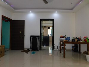 Living Room in 3 BHK Apartment at Sindhi Society, Chembur – for Rent