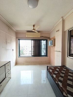 1 BHK Apartment For Rent in Gaondevi