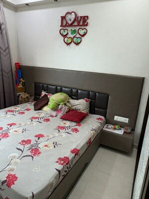 Bedroom in 3.5 BHK Apartment at Vijay Orion III, Kavesar – for Rent