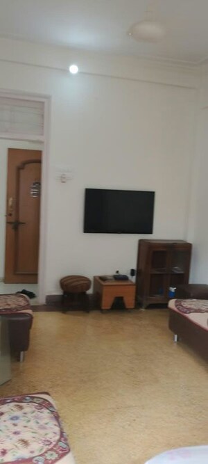 Living Room in 2 BHK Apartment at Matunga West – for Rent