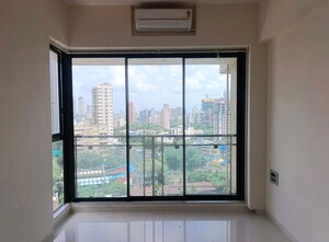 Room in 2 BHK Apartment at Sugee Paavan, Matunga East – for Rent