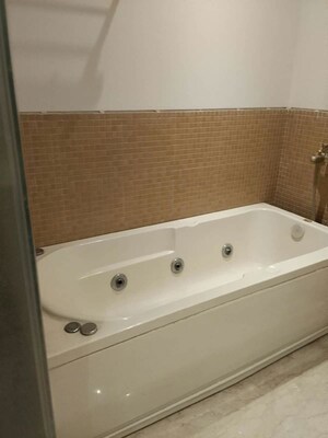 Bathroom in 4 BHK Builder Floor at Safdarjung Enclave – for Rent