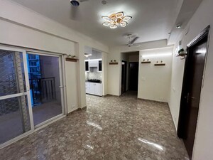 Room in 3.5 BHK Apartment at Amrapali Terrace Homes, Tech Zone 4 Greater Noida – for Sale