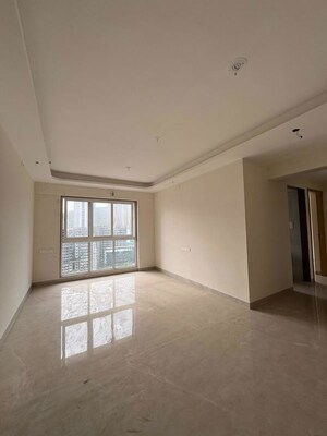 Room in 2 BHK Apartment at New Swastik CHS, Matunga – for Rent