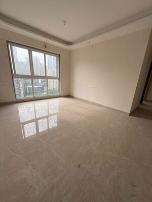 Room in 2 BHK Apartment at New Swastik CHS, Matunga – for Rent