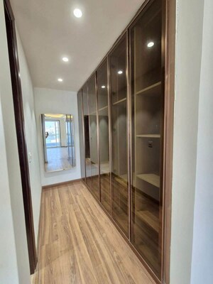 Building Lobby in 3.5 BHK Builder Floor at Sector 57 – for Rent
