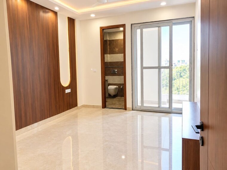 Room, bptp-district-3 3 Bedroom 180 Sq.Yd. Builder Floor In Sector 85 Faridabad 10777598
