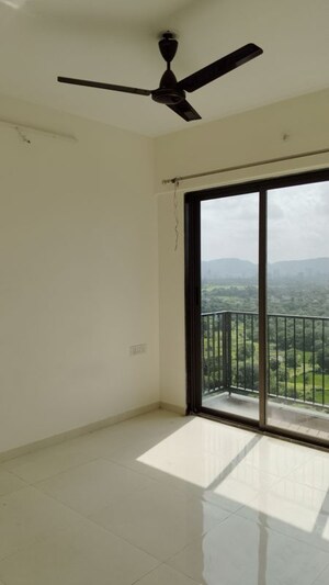 Room in 3 BHK Apartment at Runwal My City Phase II Cluster 05, Dombivli East – for Rent