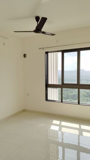 Room in 3 BHK Apartment at Runwal My City Phase II Cluster 05, Dombivli East – for Rent