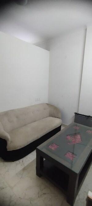 Bedroom in Studio Apartment at DLF Capital Greens Phase I And II, Moti Nagar – for Rent
