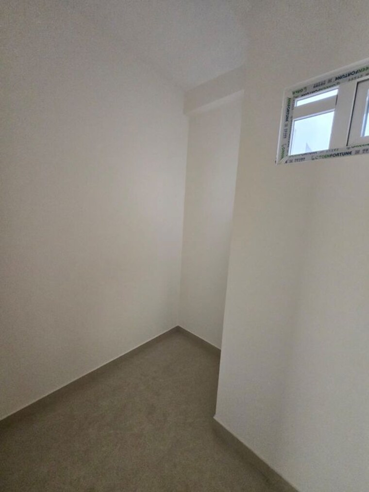Room, sahastradhara road 3 Bedroom 150 Sq.Yd. Independent House In Sahastradhara Road Dehradun 10777644