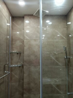 Bathroom in 3 BHK Builder Floor at Safdarjung Enclave – for Rent