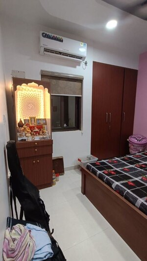 Bedroom in 2 BHK Apartment at Kadamba Plateau – for Rent
