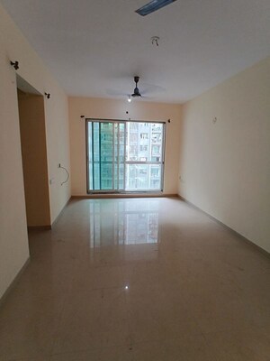 2 BHK Apartment For Sale in Lokhandwala Octacrest, Kandivali East