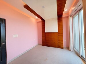 Room in 4 BHK Villa at Mahagun Mirabella, Sector 79 – for Sale