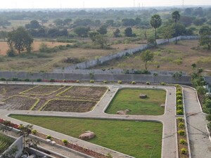 Plot For Sale in Isnapur