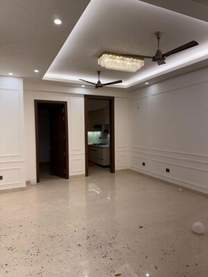 Room in 3 BHK Builder Floor at NKV Golden Avenue, Sohna Sector 35 – for Sale