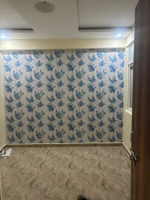 Room in 2 BHK Apartment at Noida Extension – for Rent