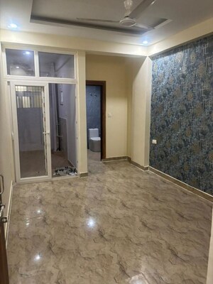 2 BHK Apartment For Rent in Noida Extension