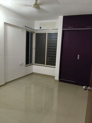 Room in 2 BHK Apartment at Balewadi – for Rent