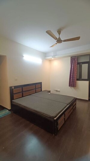 Bedroom in 6+ BHK Independent House at Farukh Nagar – for Sale