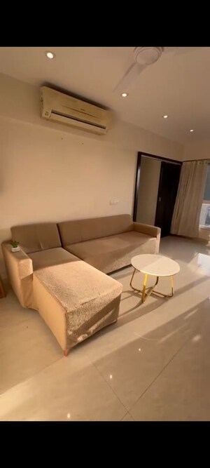 2 BHK Apartment For Rent in Supreme 19, Lokhandwala