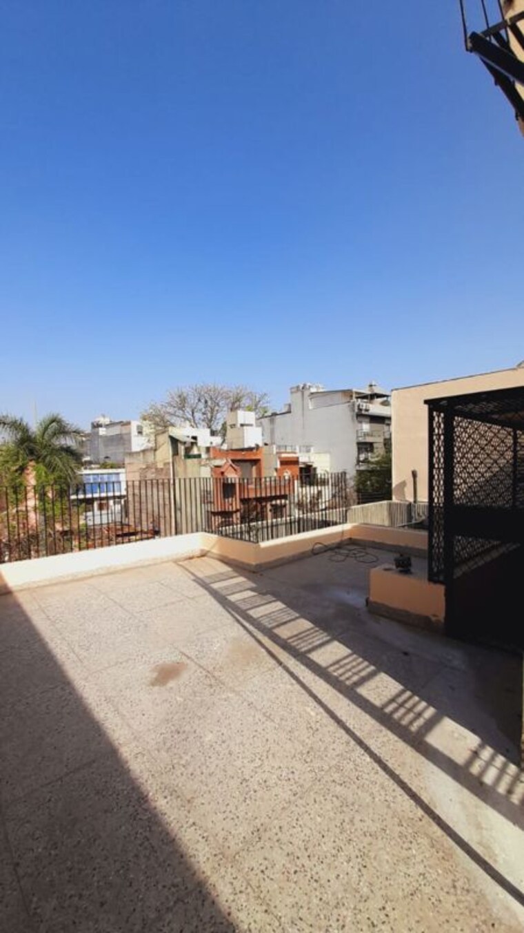 Exterior View, greater kailash ii 3 Bedroom 300 Sq.Yd. Builder Floor In Greater Kailash ii Delhi 10777882