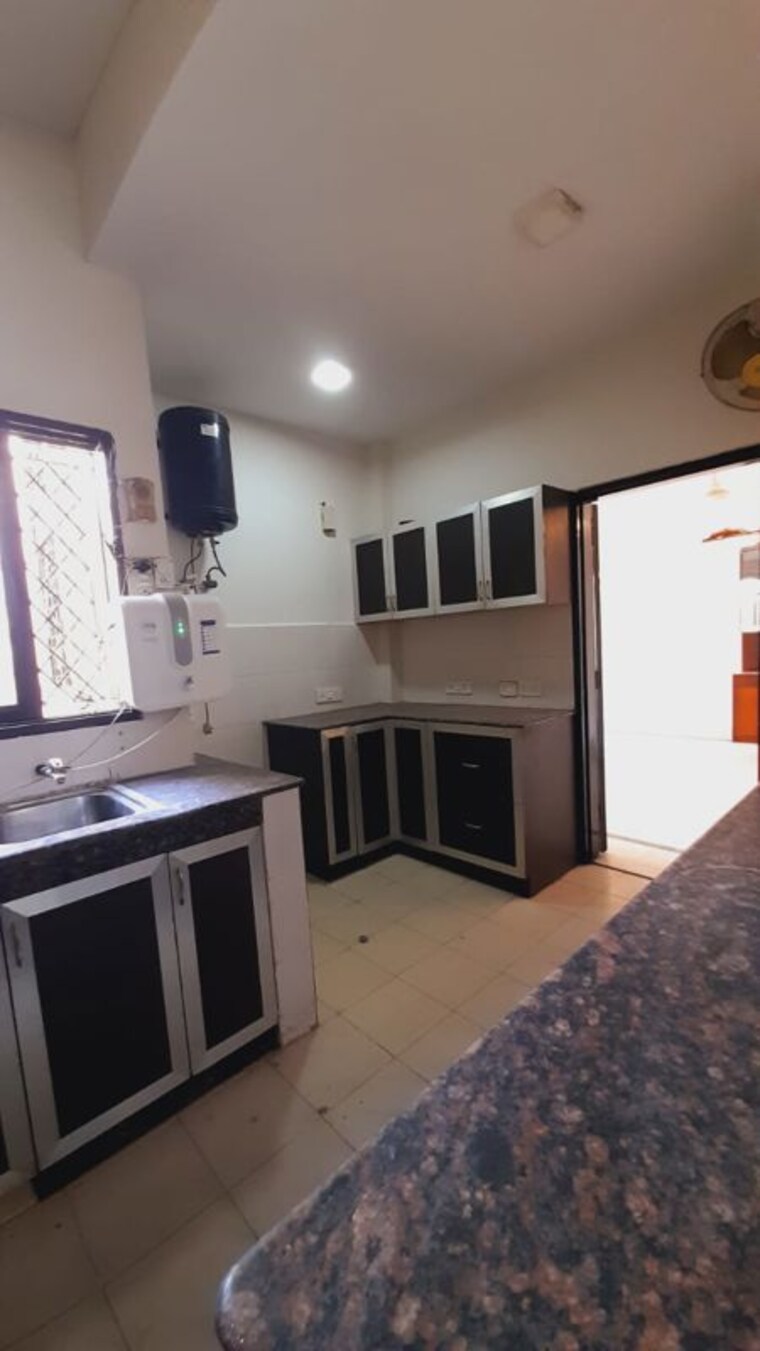Kitchen, greater kailash ii 3 Bedroom 300 Sq.Yd. Builder Floor In Greater Kailash ii Delhi 10777882