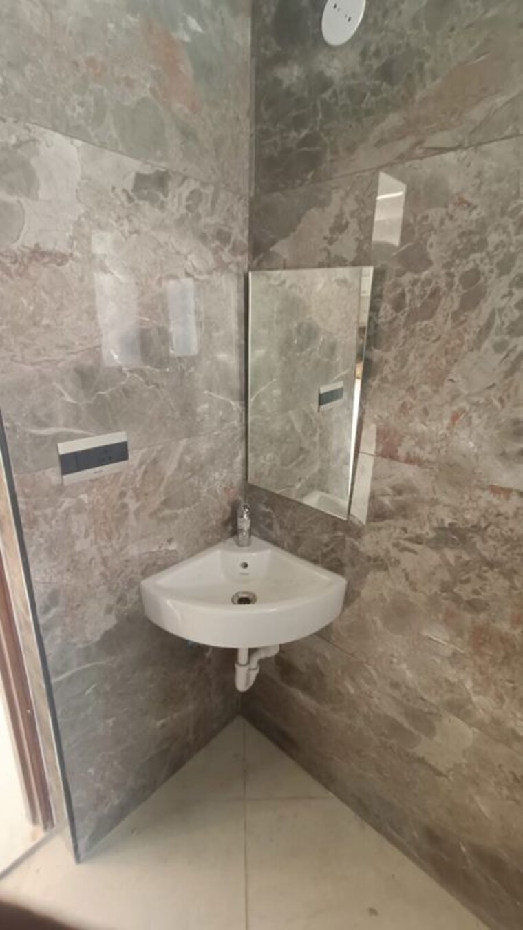 Bathroom, sumadhura-the-olympus 2.5 Bedroom 1670 Sq.Ft. Apartment In Financial District Hyderabad 10777912