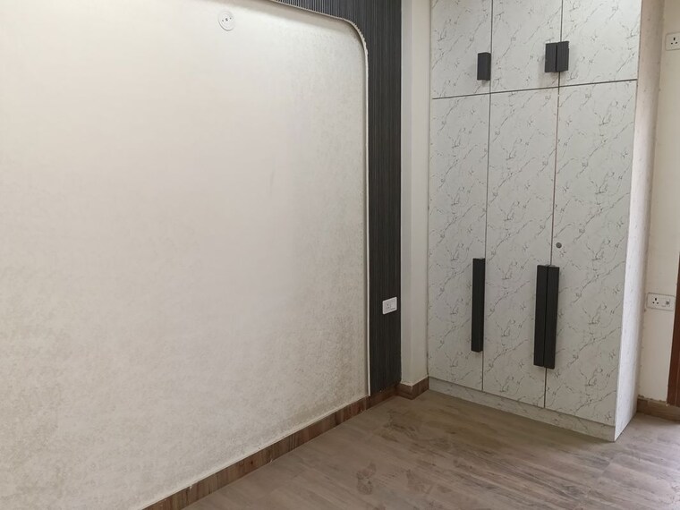 Room, vasundhara sector 1 3 Bedroom 1500 Sq.Ft. Builder Floor In Vasundhara Sector 1 Ghaziabad 10777892