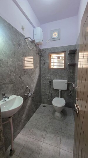 Bathroom in 2 BHK Apartment at Lb Shastri Nagar – for Rent