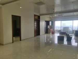 Room in 3 BHK Apartment at Empire Square Jubilee Hills, Jubilee Hills – for Rent