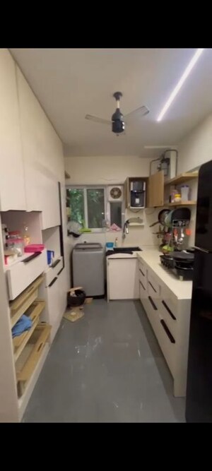 Team Area in 2 BHK Apartment at Green Crest Apartment, Andheri West – for Rent