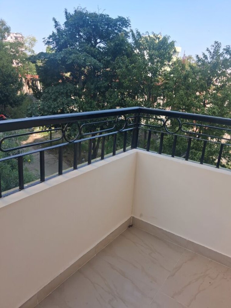 Balcony, argora chowk 3 Bedroom 1500 Sq.Ft. Apartment In Argora Chowk Ranchi 10778010