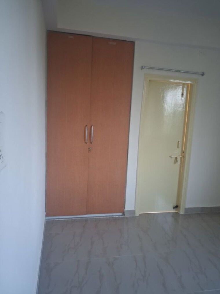 Room, argora chowk 3 Bedroom 1500 Sq.Ft. Apartment In Argora Chowk Ranchi 10778010