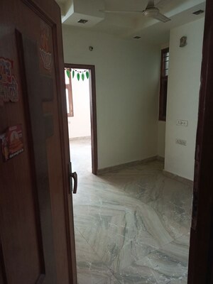 Room in 2 BHK Builder Floor at Shahdara – for Rent
