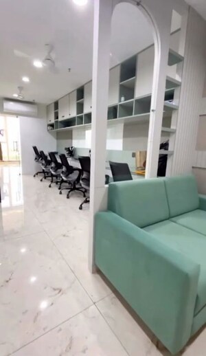  Office Space For Rent in Thaltej