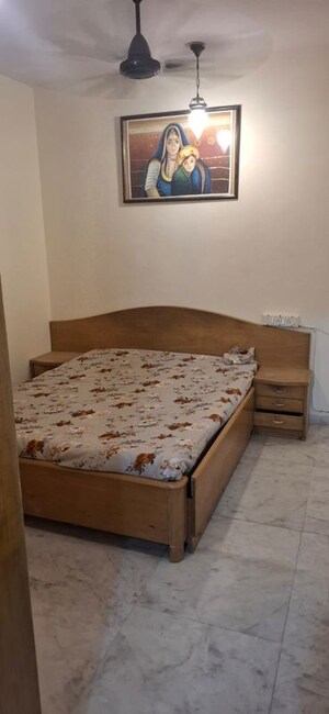 Bedroom in 3 BHK Apartment at Sindhi Society, Chembur – for Rent