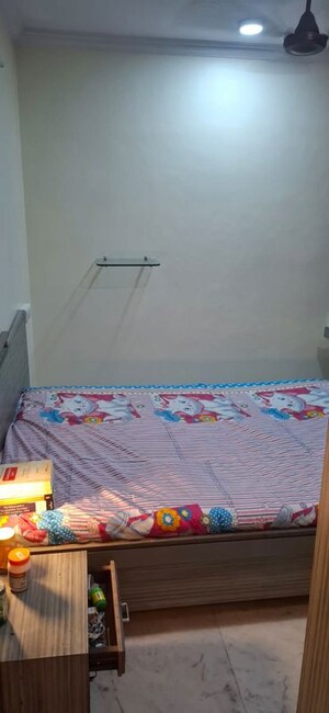 Bedroom in 3 BHK Apartment at Sindhi Society, Chembur – for Rent