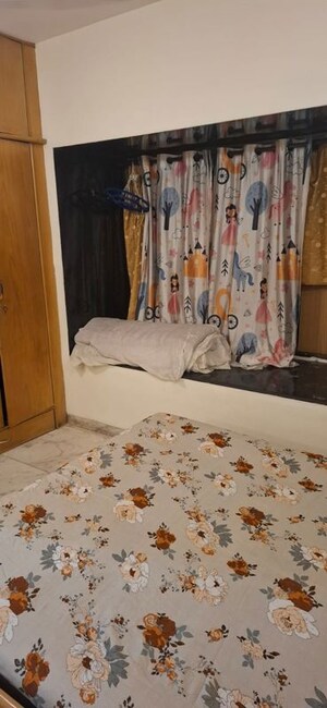 Bedroom in 3 BHK Apartment at Sindhi Society, Chembur – for Rent