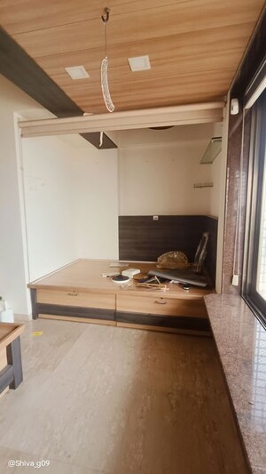 Bedroom in 1 BHK Apartment at Prabhadevi – for Rent