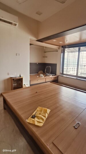 Bedroom in 1 BHK Apartment at Prabhadevi – for Rent
